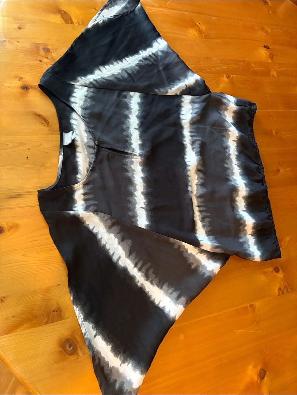 Converse ~ Black & White Tie-Dye Short Sleeve Blouse Cold Shoulder